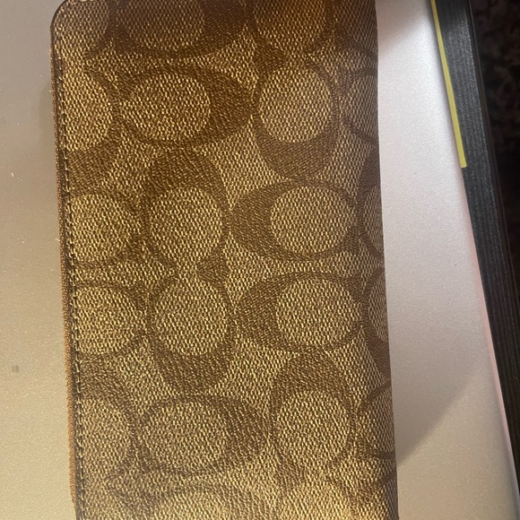 Coach zip wallet - Picture 2 of 4
